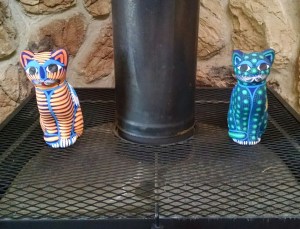 I couldn't make it my home without adding a bit of "catitude" to the decor. 